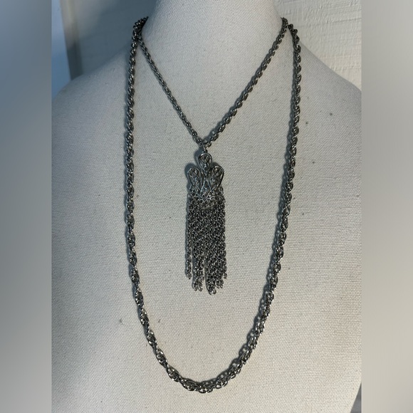 Long vintage double chain with abstract pendant - Picture 3 of 7